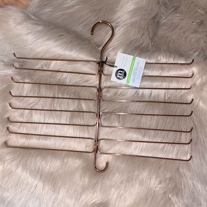 Rose gold heavy duty scarf/pant organizer closet hanger